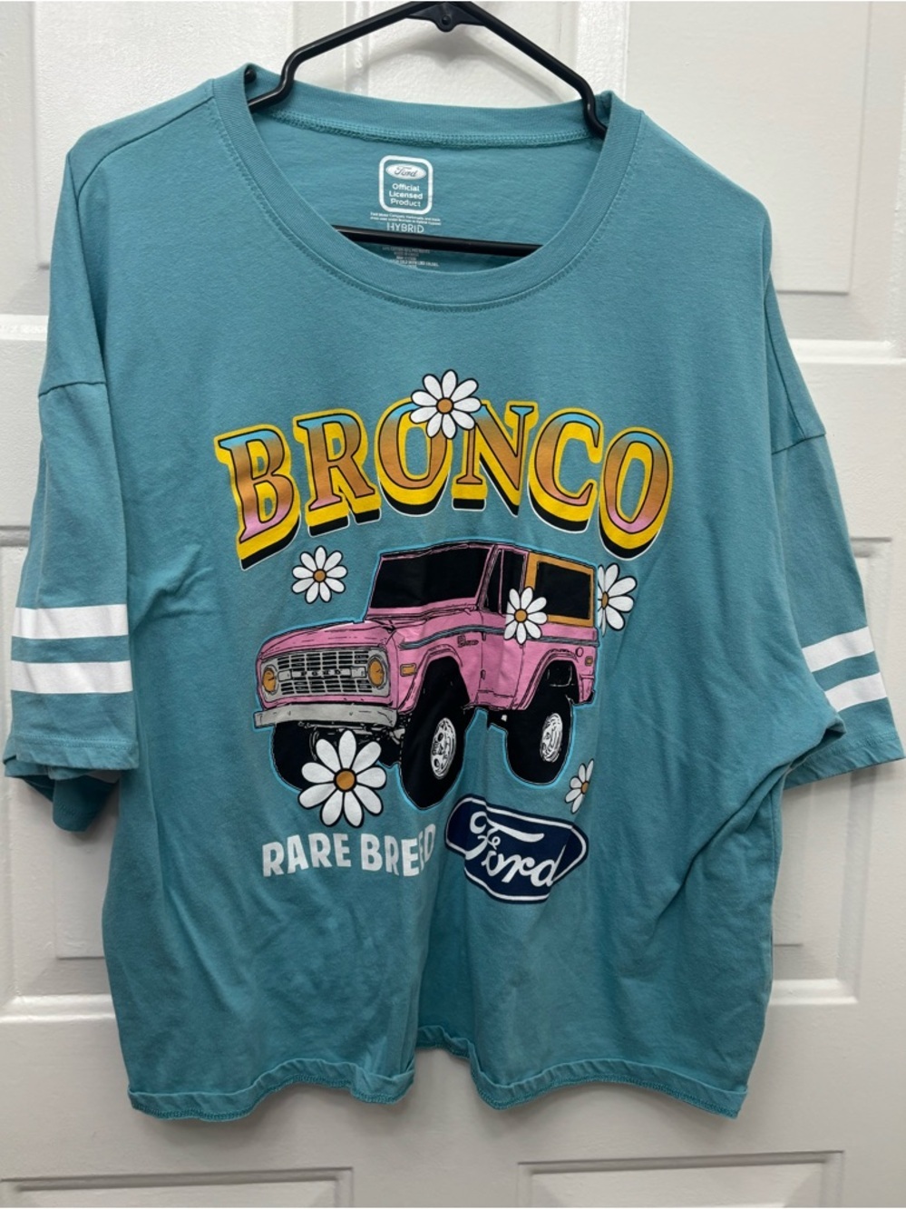 Hybrid Apparel Teal Short Sleeve Bronco Graphic Tee with Pink Truck